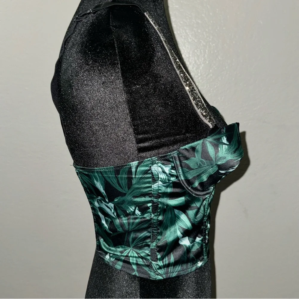 2 Vs Corsets - Picture 11 of 14